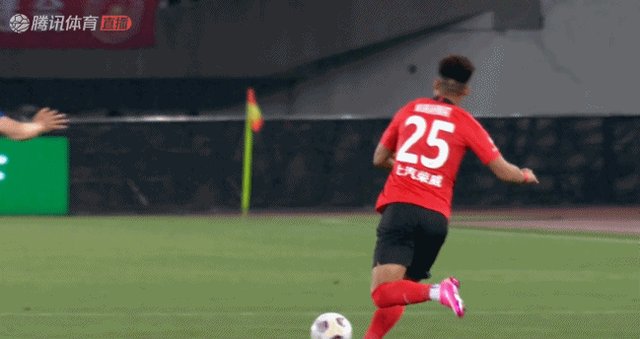 必赢下载-中超连续2轮3次上演功夫废人 买提江都成了惯犯？